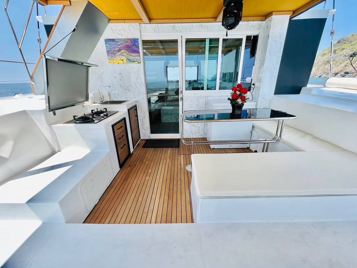 ameray888-luxury-yacht-phuket