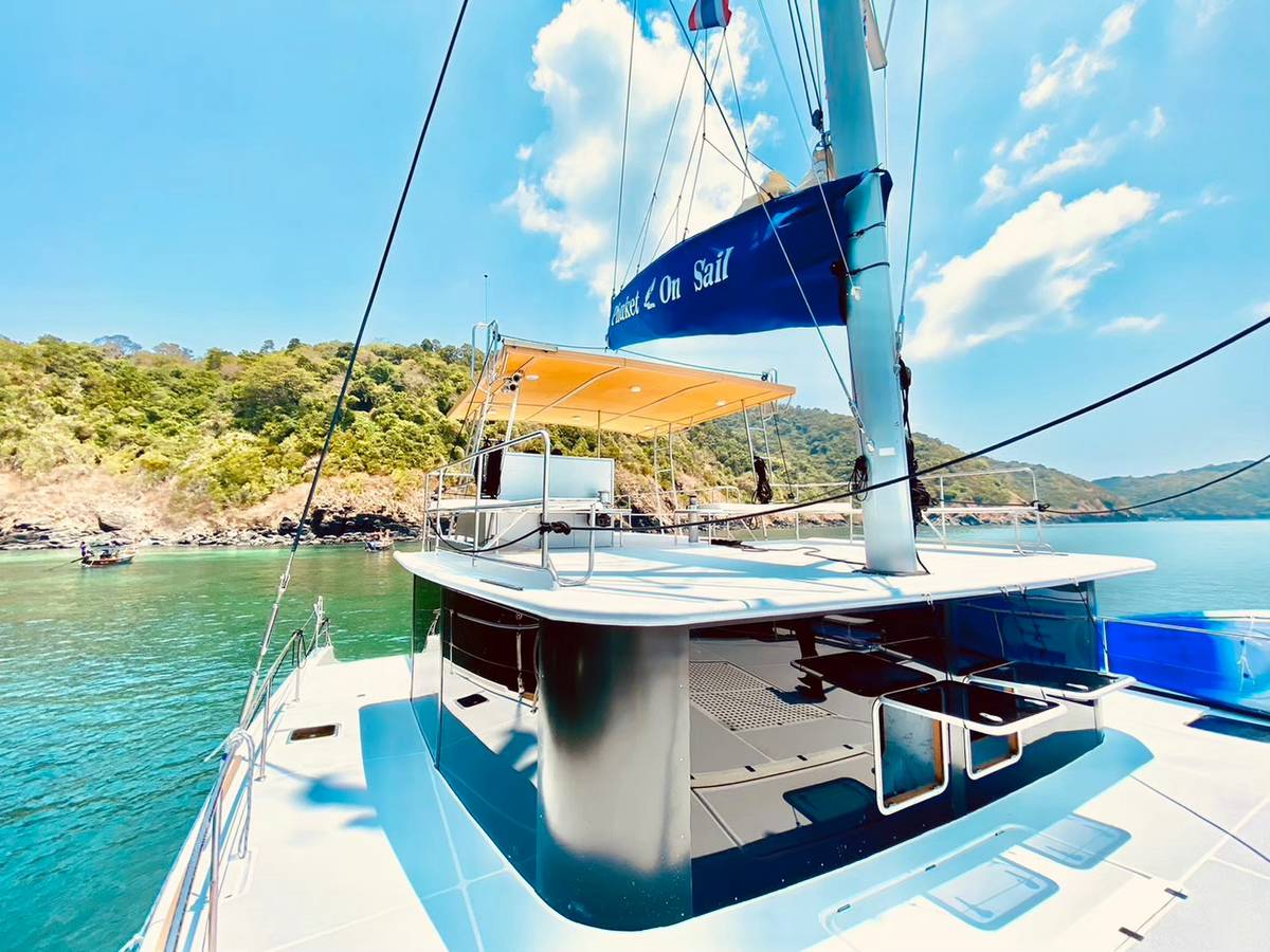 ameray888-luxury-yacht-phuket
