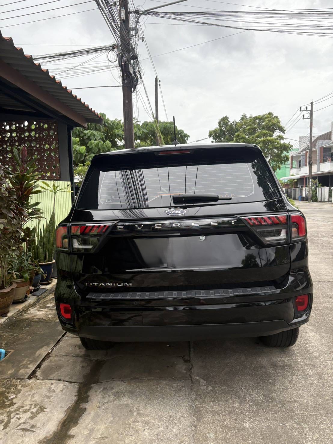 ford-everest-sport-2023-suv-rental
