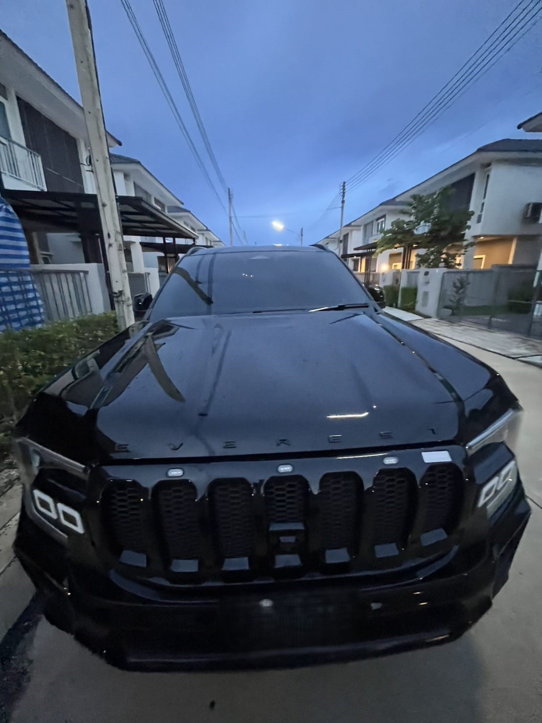 ford-everest-sport-2024-suv-rental