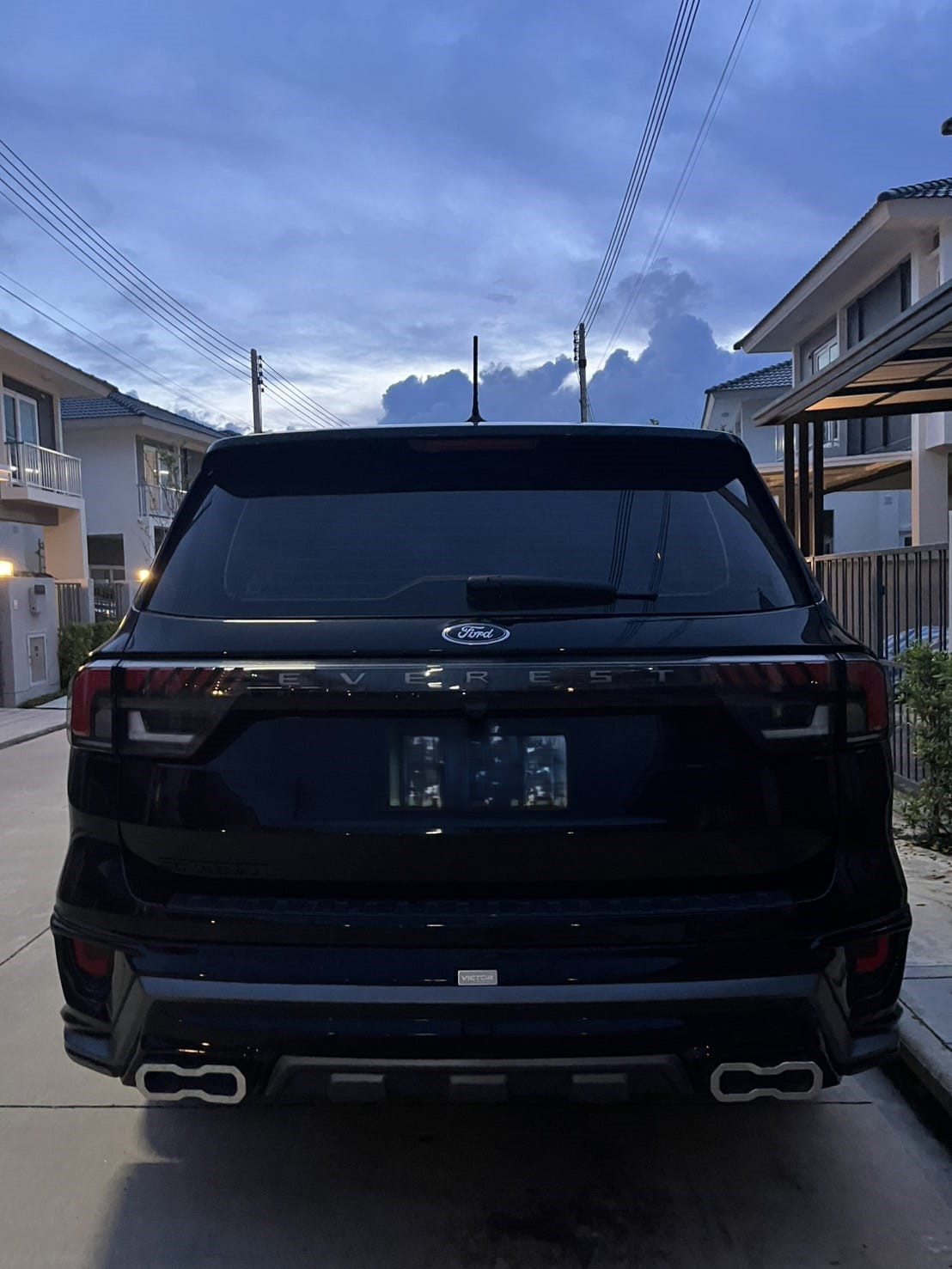 ford-everest-sport-2024-suv-rental