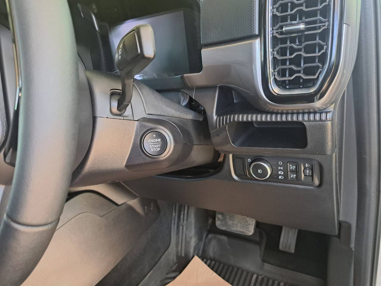 ford-ranger-xlt-rental
