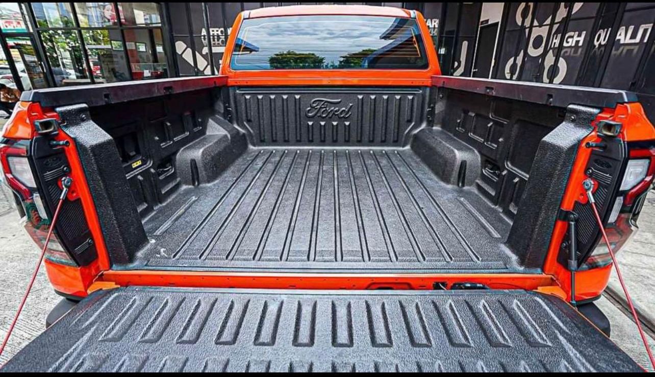 ford-raptor-2023-rental-thailand