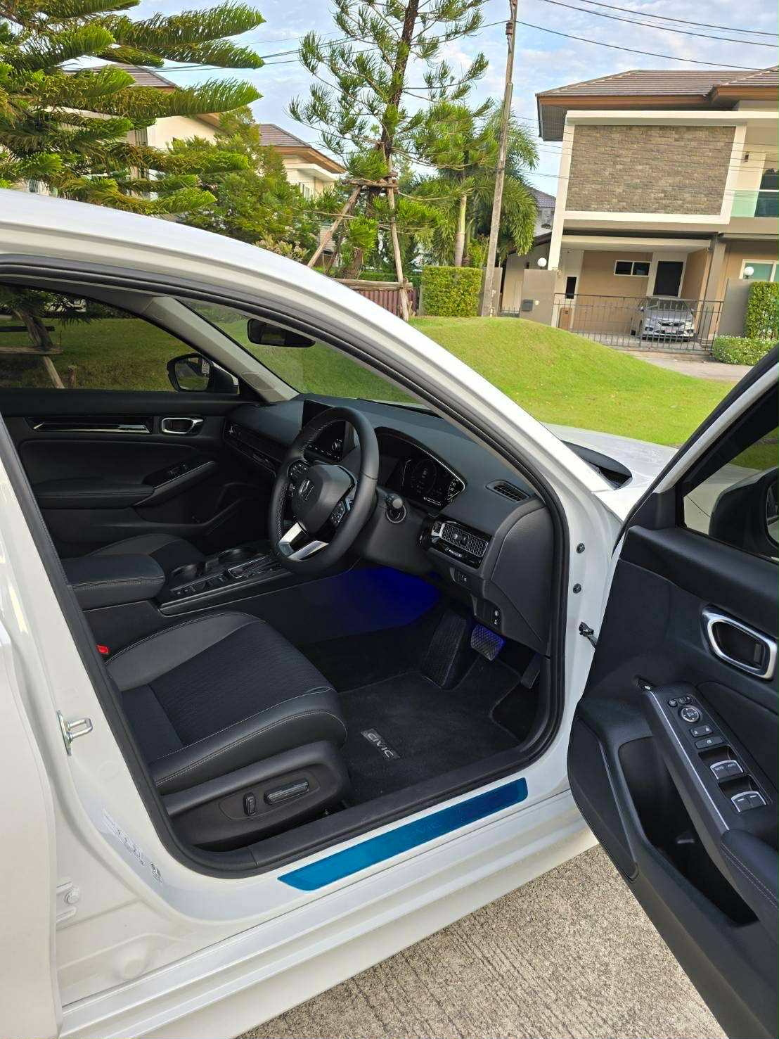 honda-civic-turbo-2024-car-rental