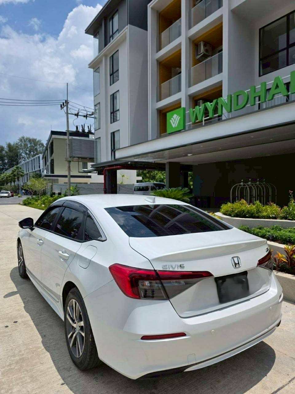 honda-civic-turbo-2024-car-rental