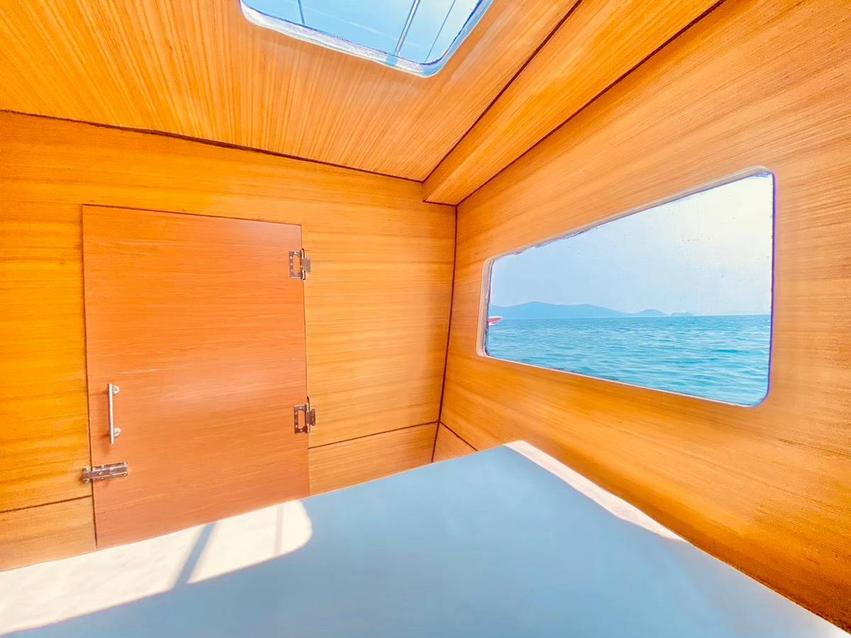 luxury-motor-yacht-40ft-phuket
