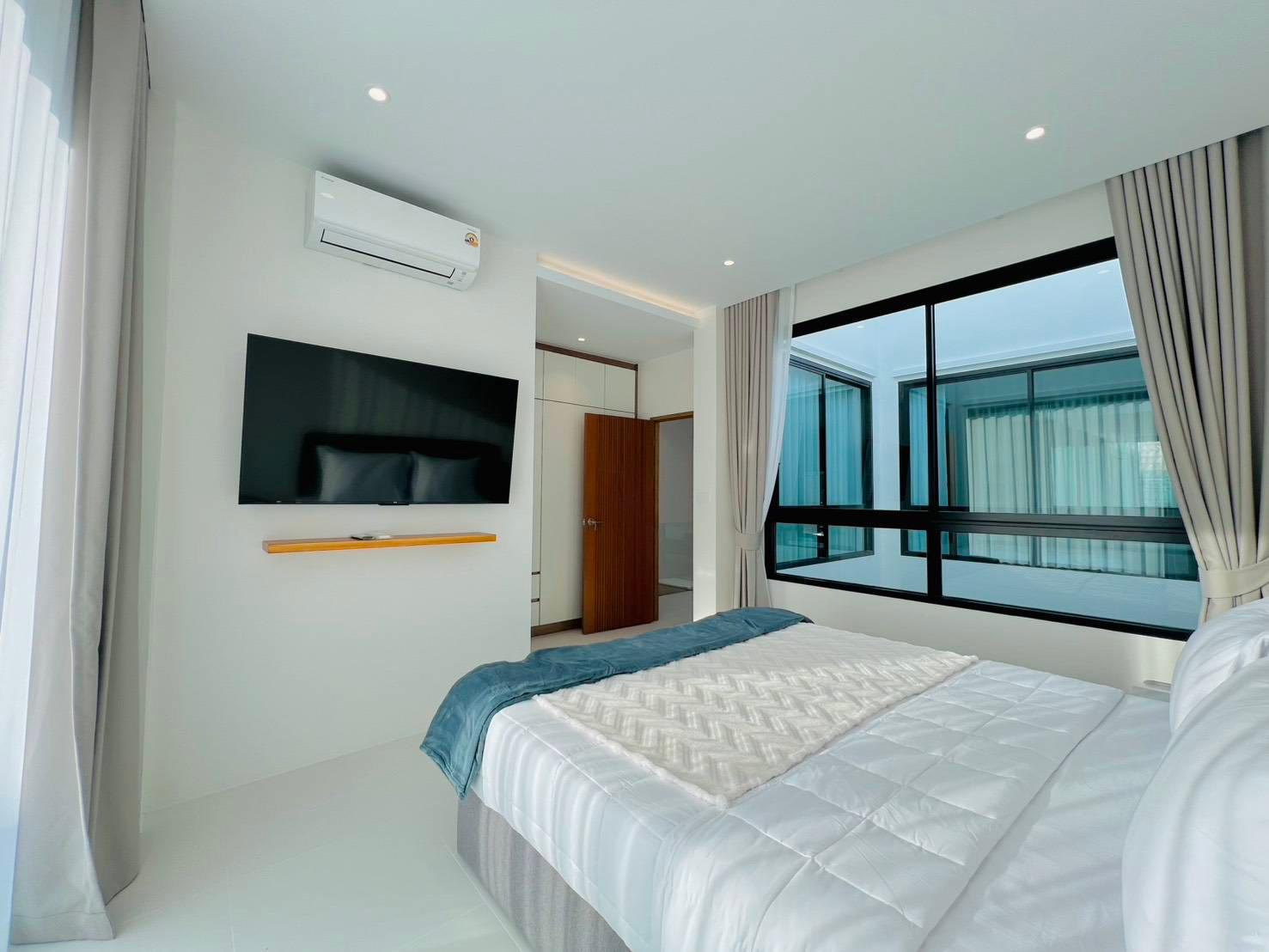 luxury-private-villa-phuket-rent-sale-17