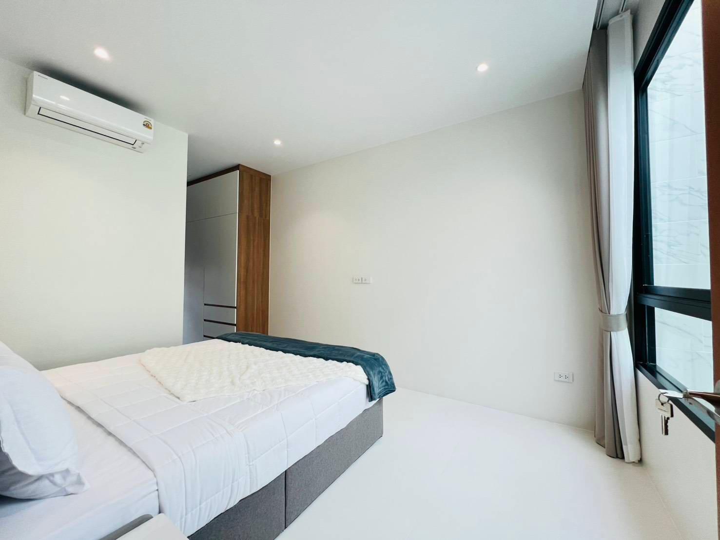 luxury-private-villa-phuket-rent-sale-2