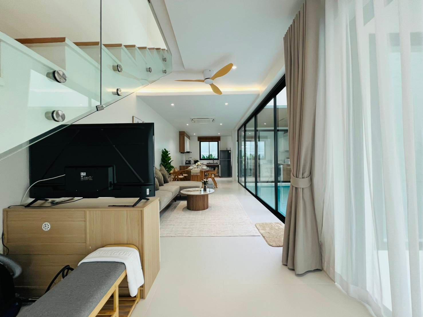 luxury-private-villa-phuket-rent-sale-29