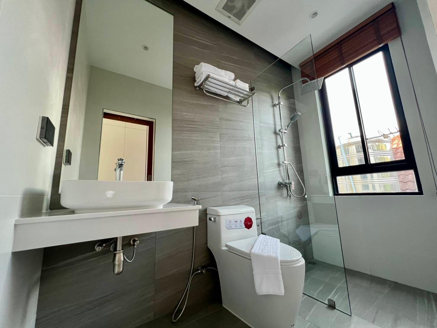 luxury-private-villa-phuket-rent-sale-6