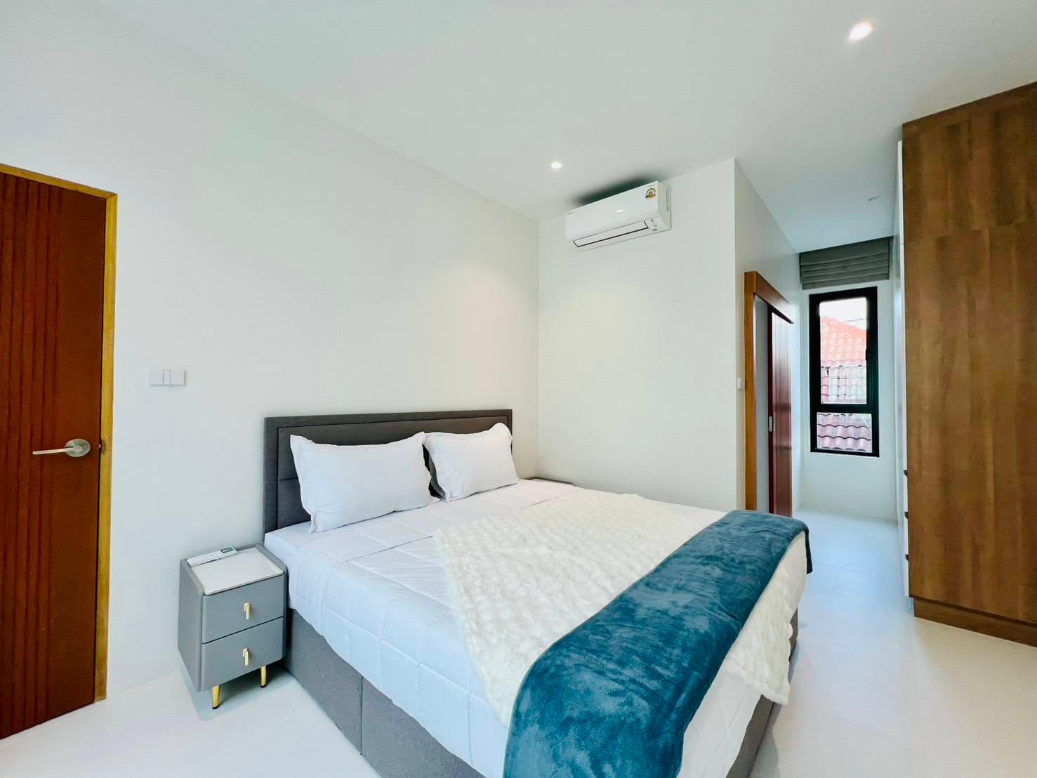 luxury-private-villa-phuket-rent-sale-9