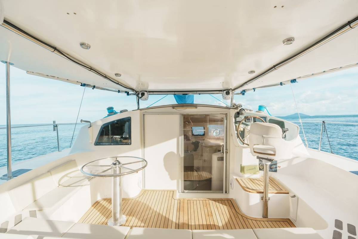 luxury-wildcat-44ft-charter-phuket