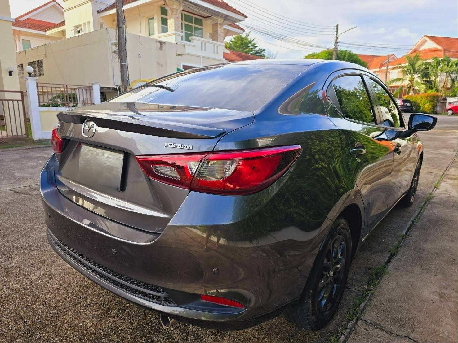 mazda2-2024-rental-thailand