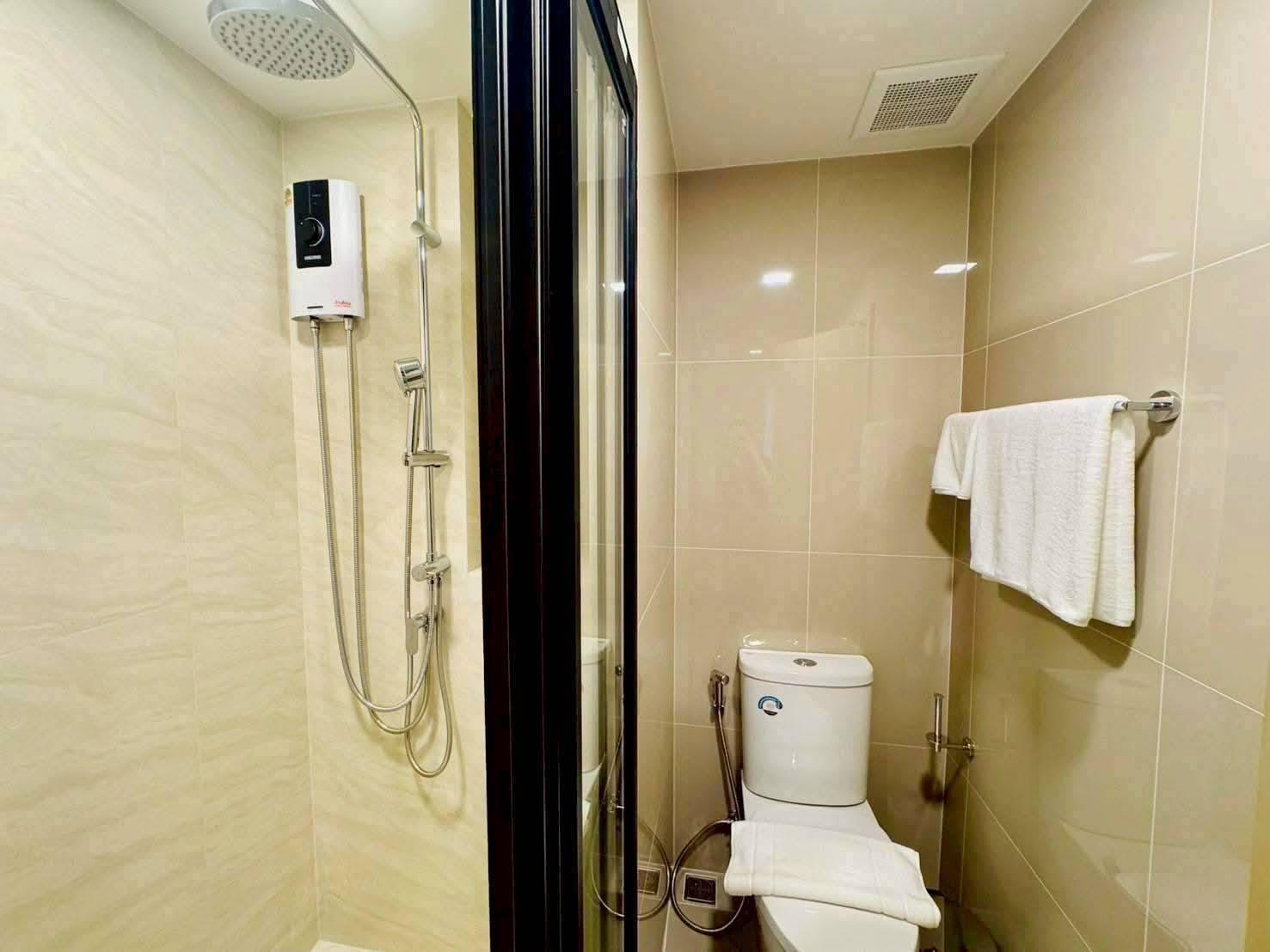 modern-apartment-phuket-2025