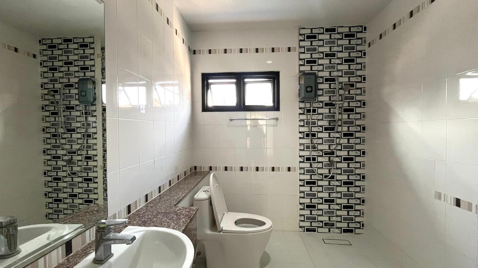 private-villa-kathu-3-bedroom-daily-rent-4
