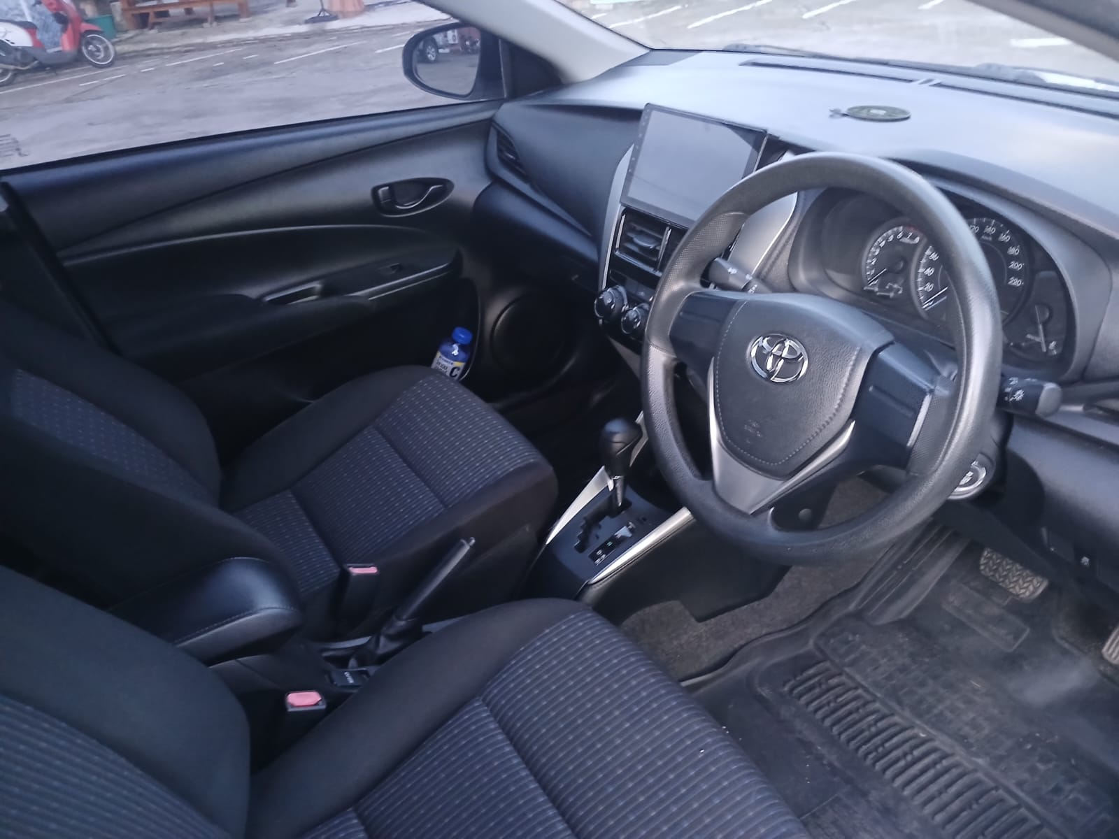 toyota-yaris-2019-rental-thailand