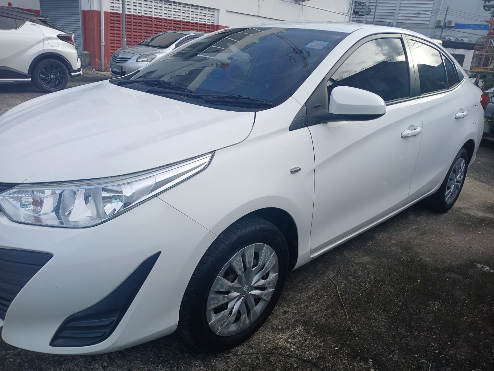 toyota-yaris-2019-rental-thailand