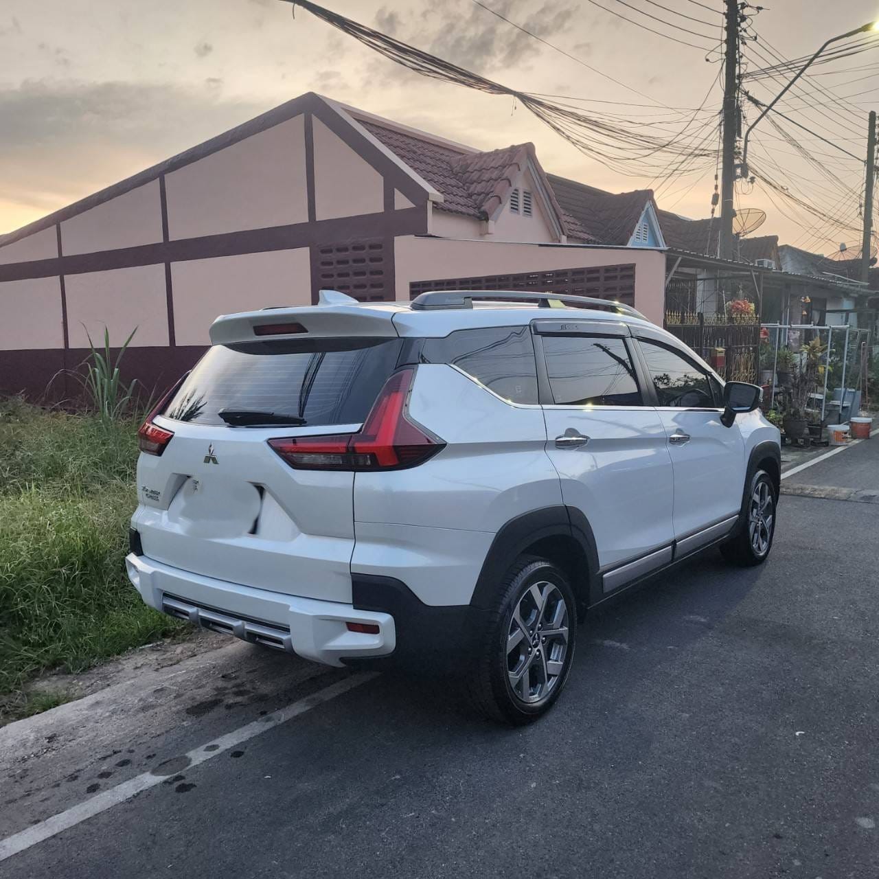 xpander-2024-rental-thailand